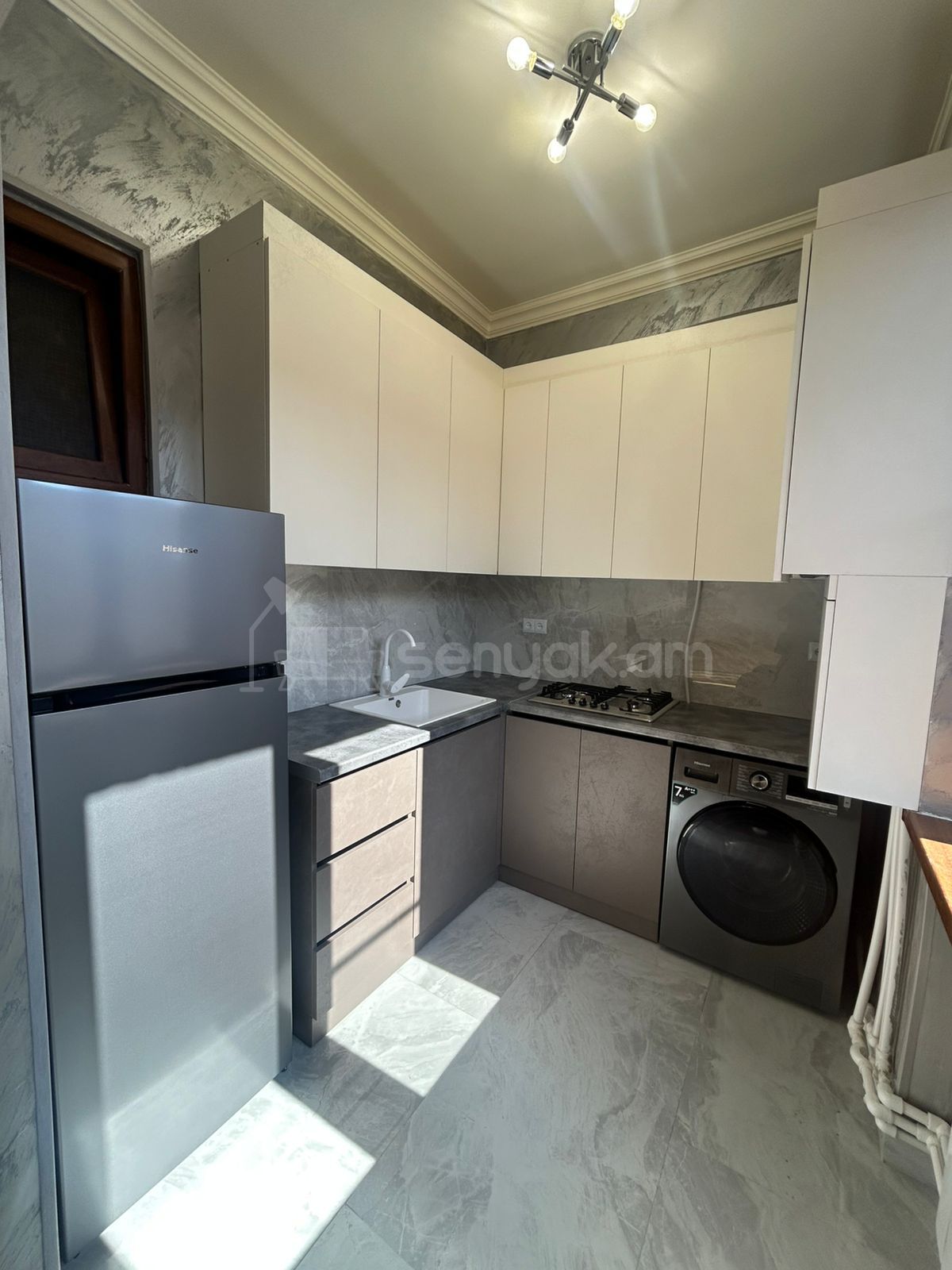 2 Սենյականոց Բնակարան Քարե Շենքում, 46քմ, 3/5 հարկ, Կապիտալ Վերանորոգված, Կահավորված, Արևկող