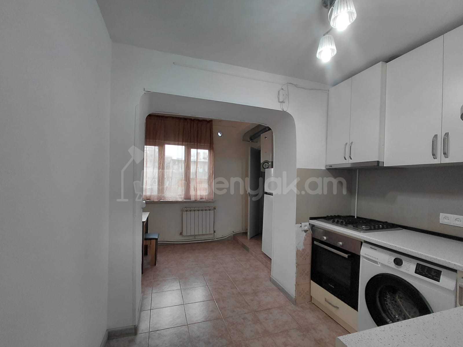 2 Սենյականոց Բնակարան Քարե Շենքում, 60քմ, 4/5 հարկ, Կապիտալ Վերանորոգված, Կահավորված, Արևկող