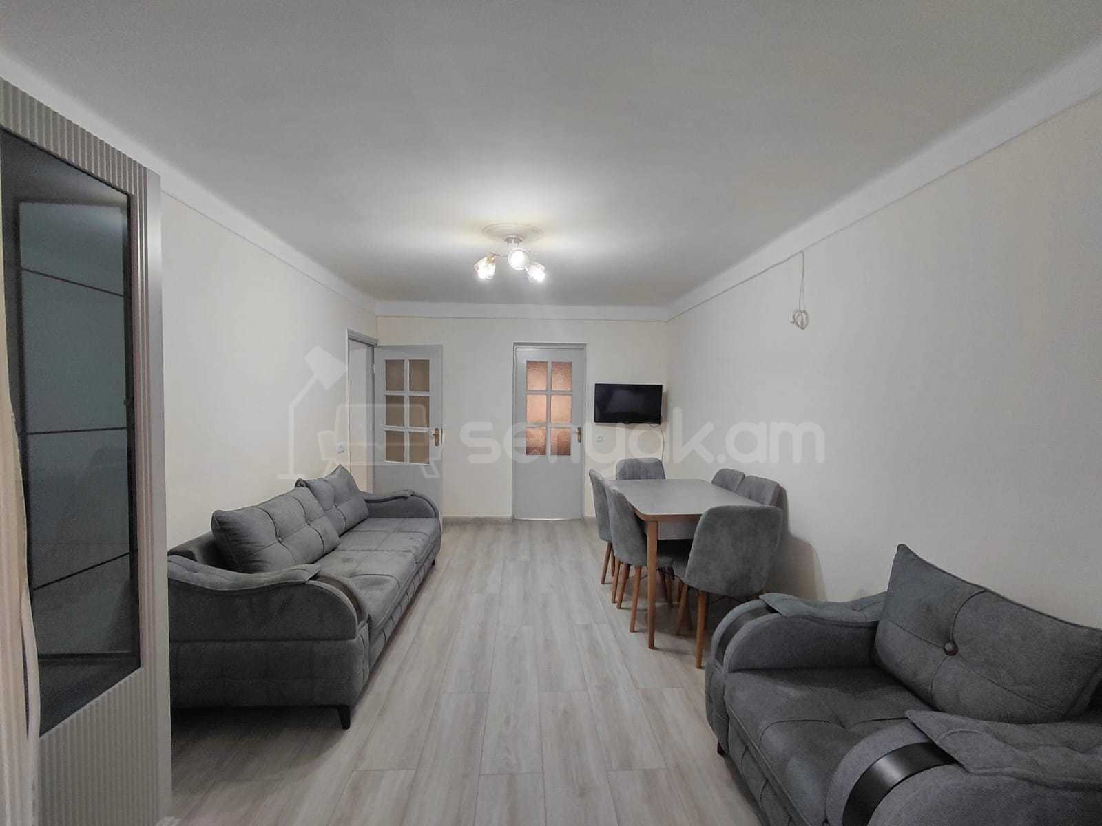 2 Սենյականոց Բնակարան Քարե Շենքում, 60քմ, 4/5 հարկ, Կապիտալ Վերանորոգված, Կահավորված, Արևկող