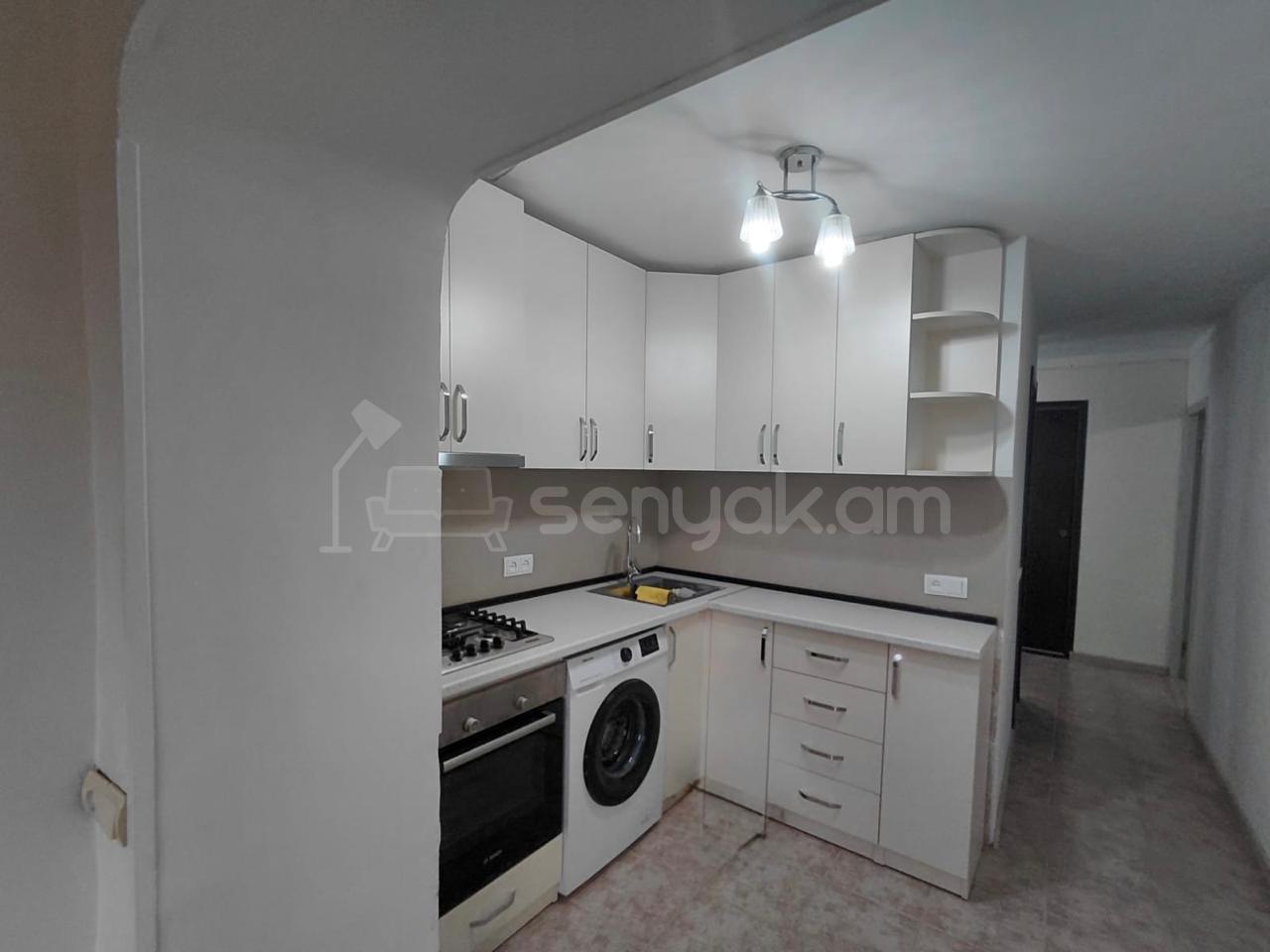 2 Սենյականոց Բնակարան Քարե Շենքում, 60քմ, 4/5 հարկ, Կապիտալ Վերանորոգված, Կահավորված, Արևկող