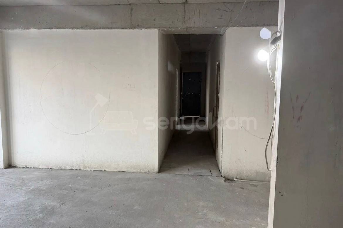 4 Սենյականոց Բնակարան, 141քմ, 2/16 հարկ, Զրոյական Վիճակում