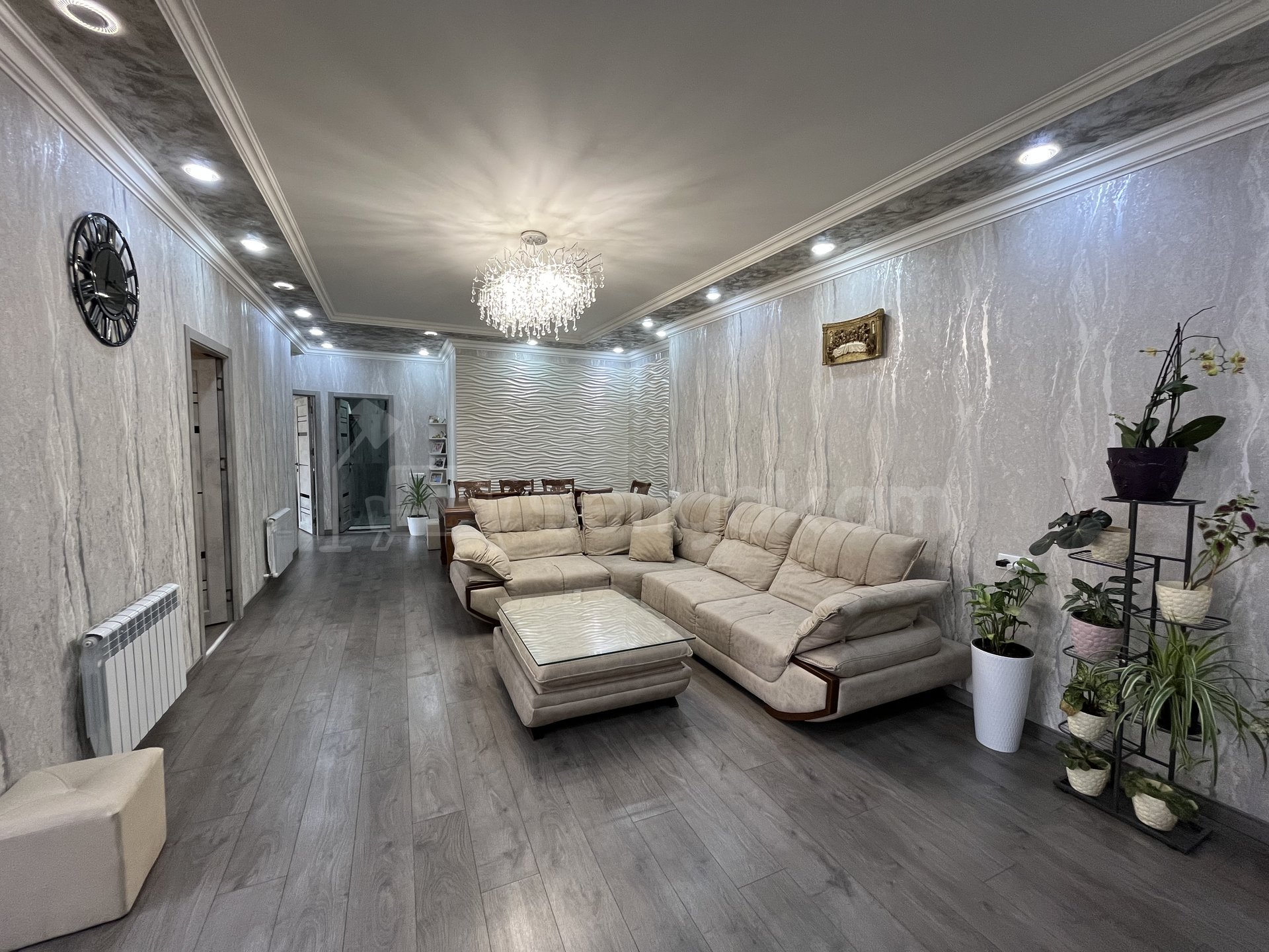 4 Սենյականոց Բնակարան Նորակառույց Քարե Շենքում, 93քմ, 4/5 հարկ, Կապիտալ Վերանորոգված