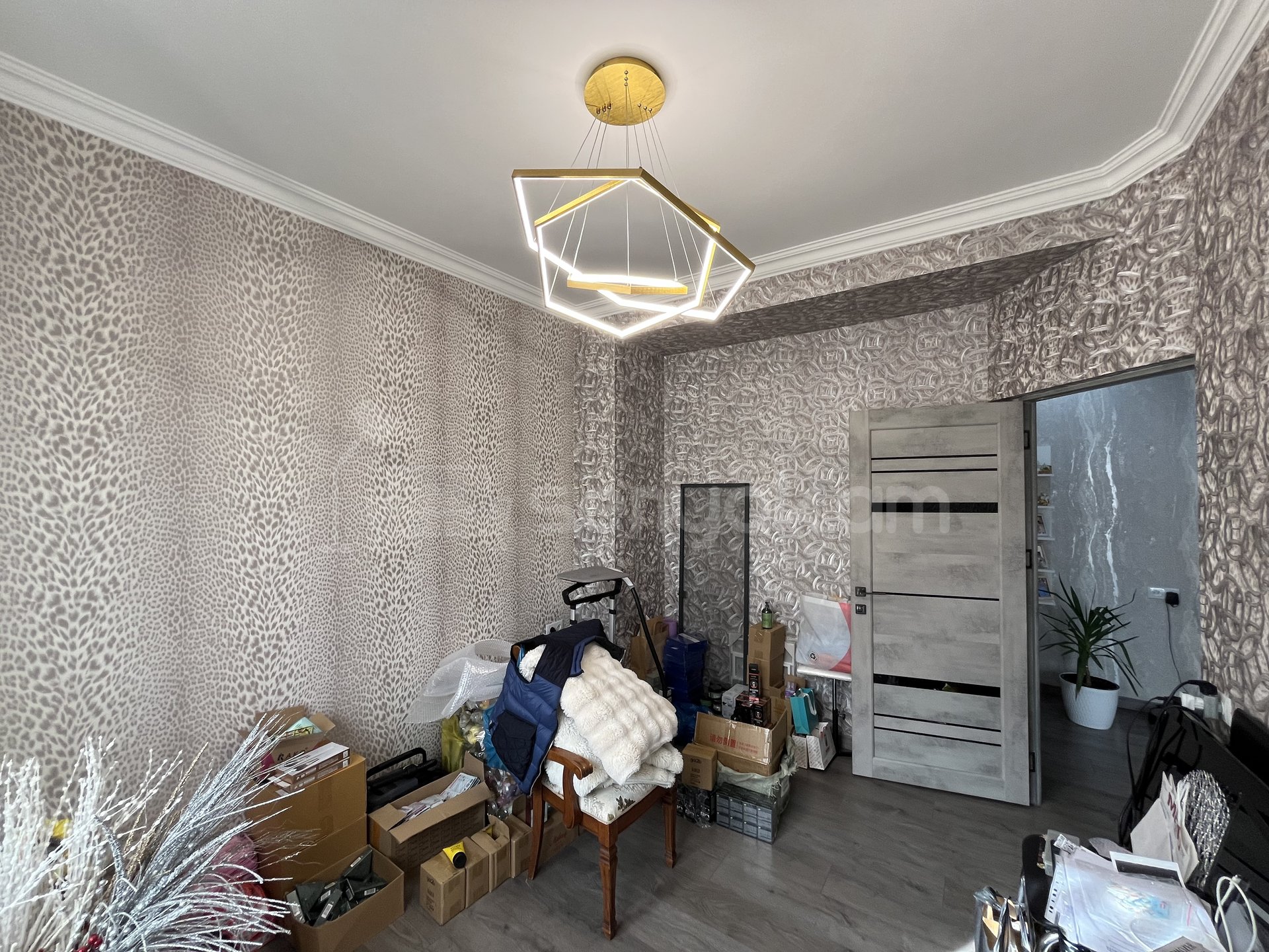 4 Սենյականոց Բնակարան Նորակառույց Քարե Շենքում, 93քմ, 4/5 հարկ, Կապիտալ Վերանորոգված