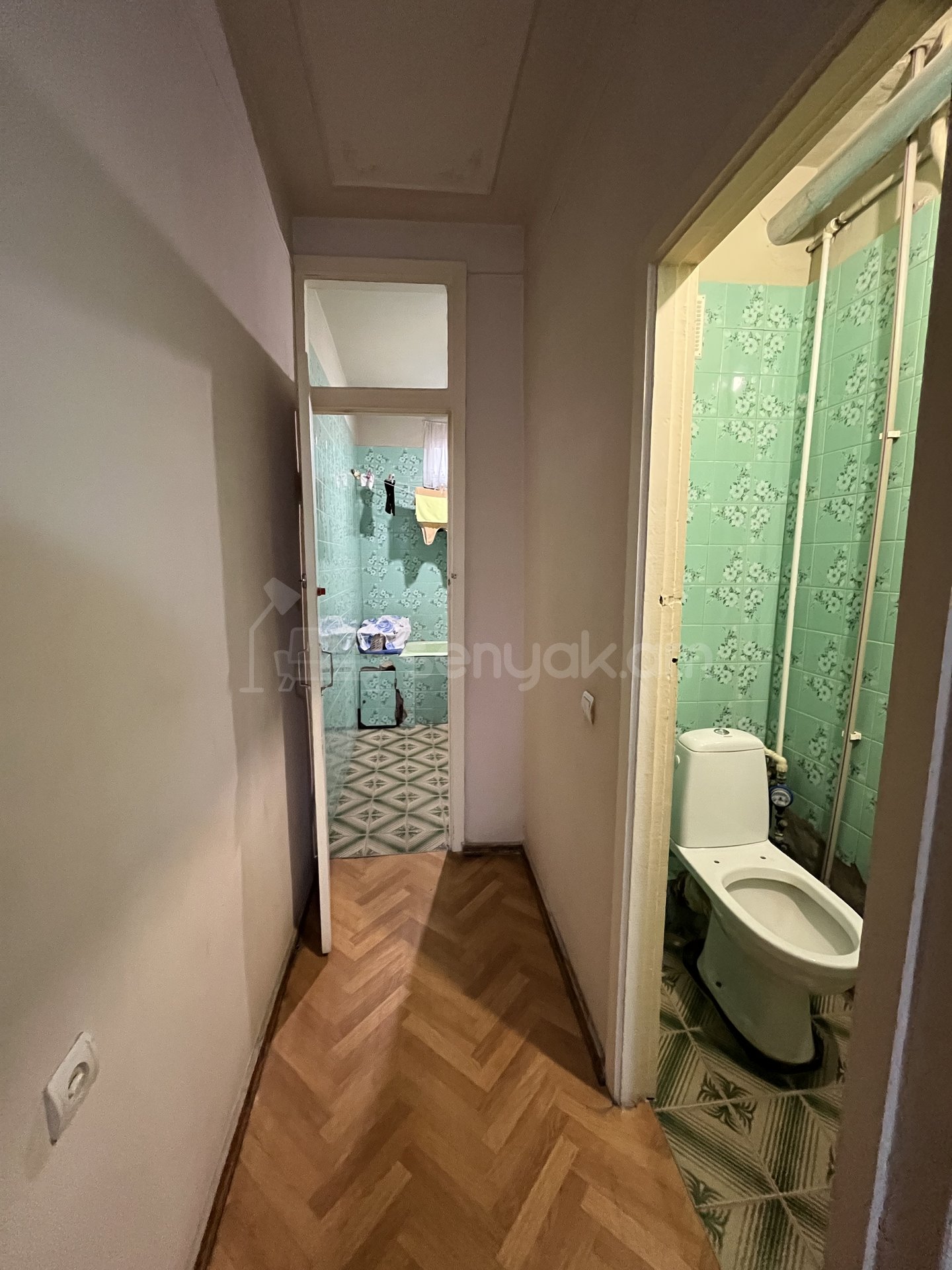 3 Սենյականոց Բնակարան Քարե Շենքում, 85քմ, 3/5 հարկ, Պետական Վիճակում