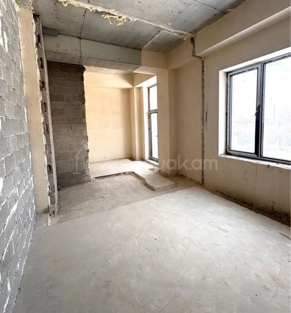 3 Սենյականոց Բնակարան Նորակառույցում, 92քմ, 2/16 հարկ, Զրոյական Վիճակում