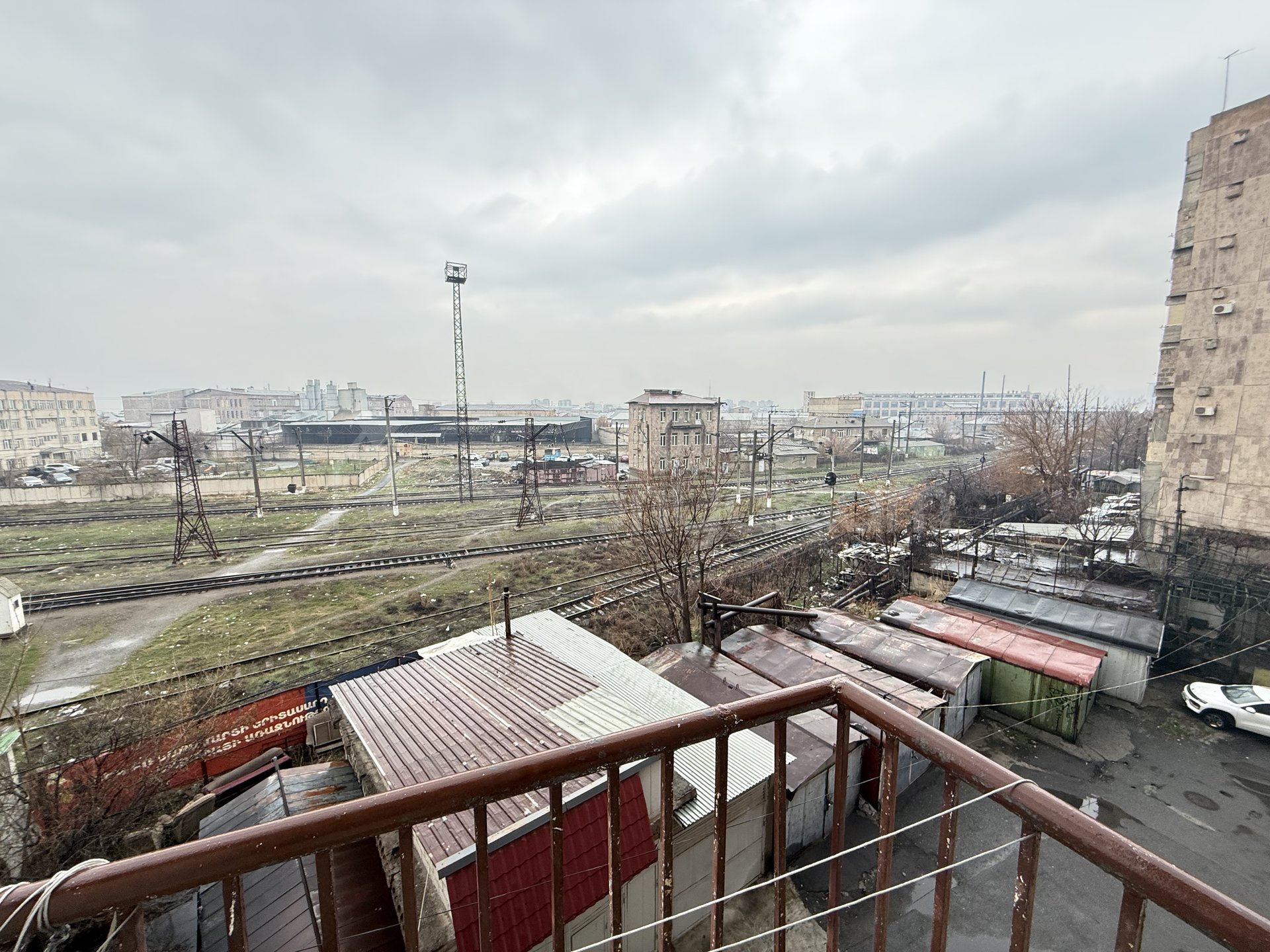 4 Սենյականոց Բնակարան, 88քմ, 4/9 հարկ, Նորմալ Վիճակում