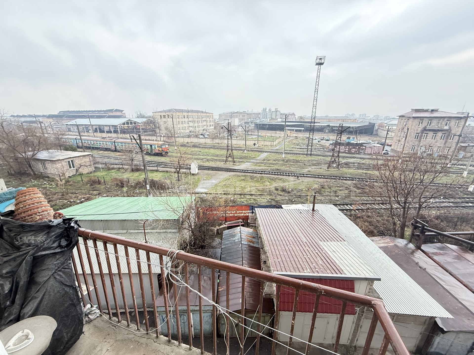 4 Սենյականոց Բնակարան, 88քմ, 4/9 հարկ, Նորմալ Վիճակում