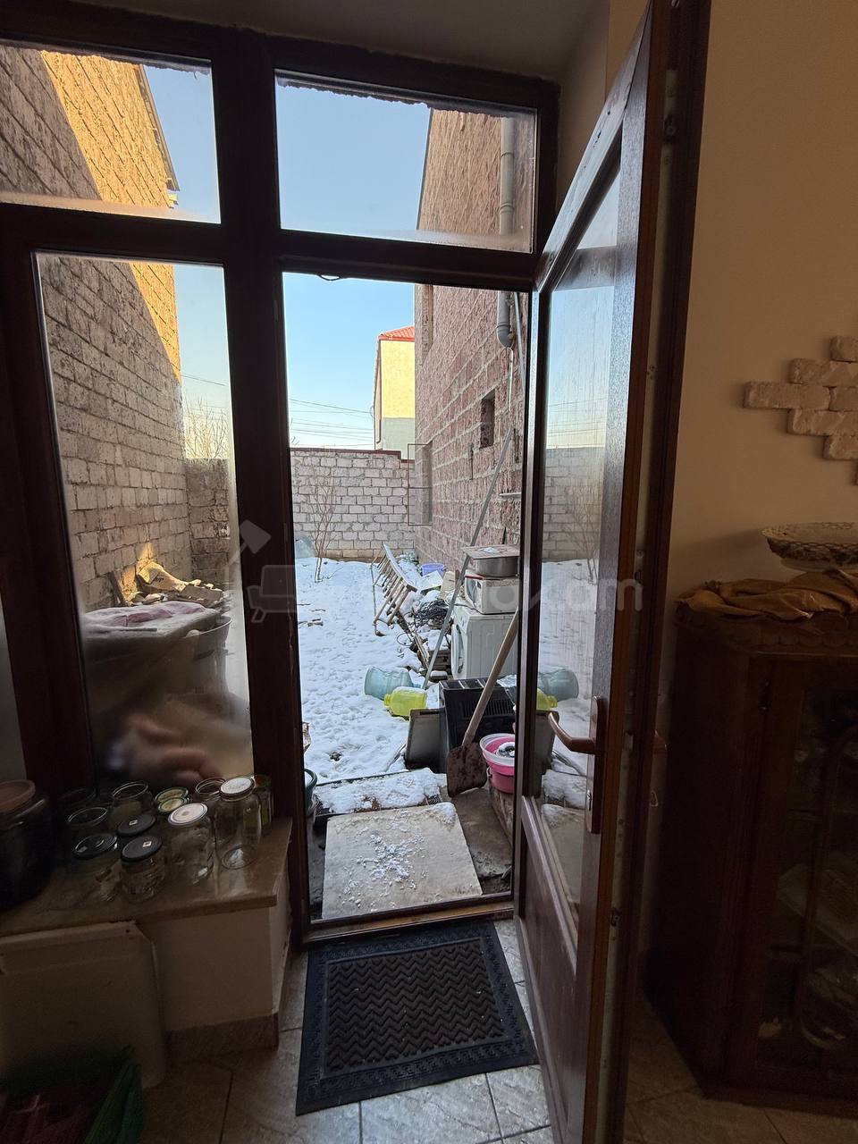 5 Սենյականոց Բնակարան Քարե Շենքում, 256քմ, 2/2 հարկ, Կապիտալ Վերանորոգված