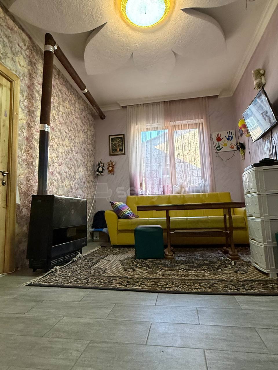 5 Սենյականոց Բնակարան Քարե Շենքում, 256քմ, 2/2 հարկ, Կապիտալ Վերանորոգված