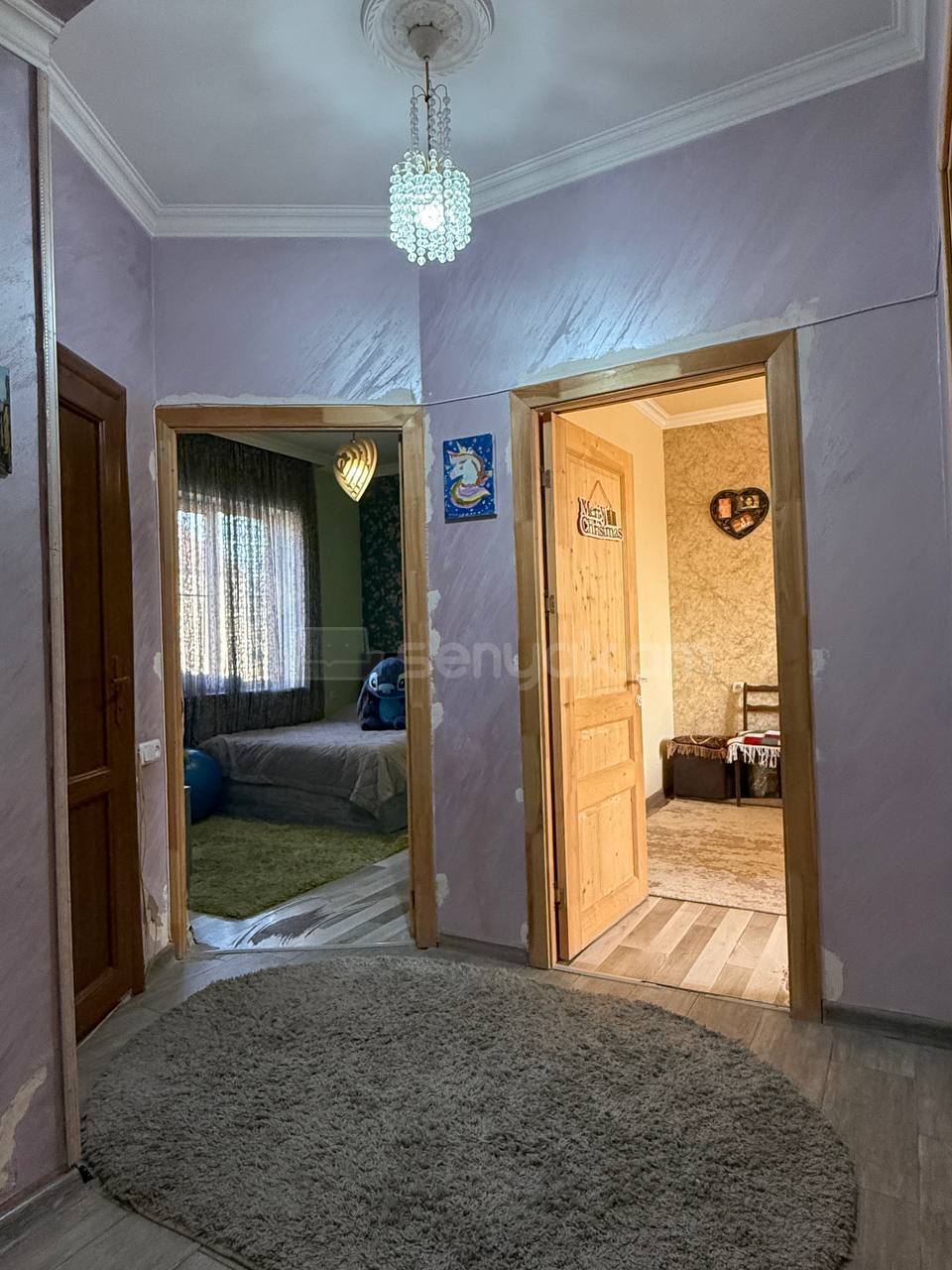 5 Սենյականոց Բնակարան Քարե Շենքում, 256քմ, 2/2 հարկ, Կապիտալ Վերանորոգված