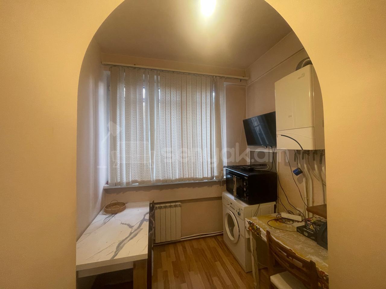 4 Սենյականոց Բնակարան, 80քմ, 1/9 հարկ, Կապիտալ Վերանորոգված