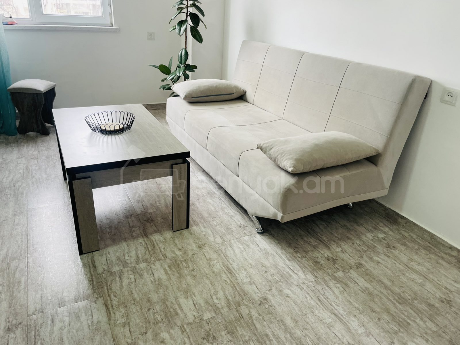 2 Սենյականոց Բնակարան, 65քմ, 6/9 հարկ, Նորմալ Վիճակում