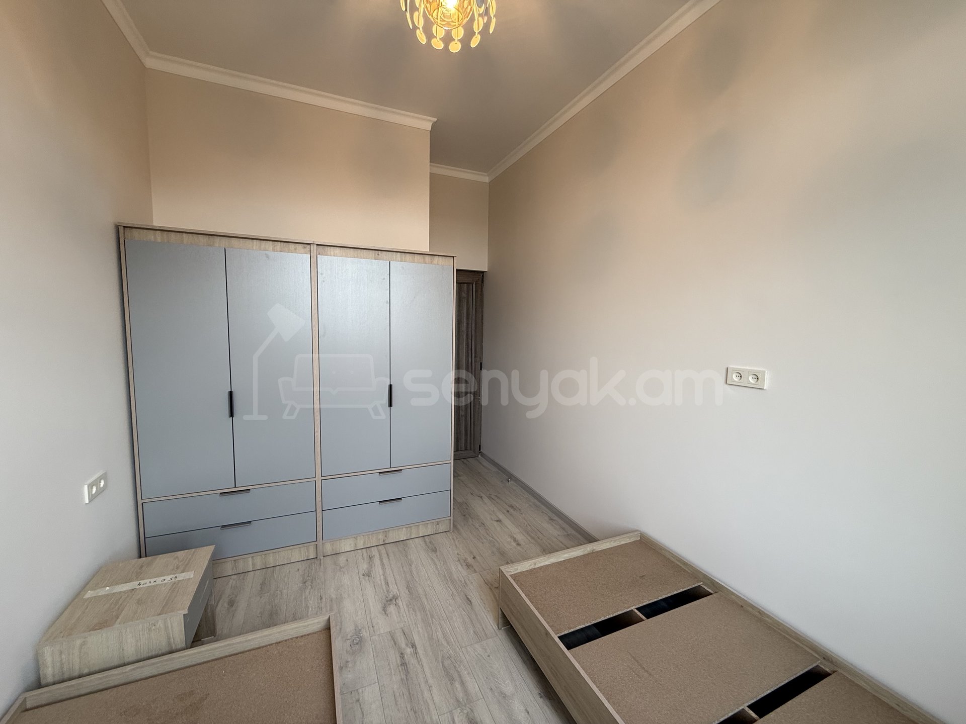 3 Սենյականոց Բնակարան Նորակառույց Քարե Շենքում, 65քմ, 2/5 հարկ, Նորմալ Վիճակում