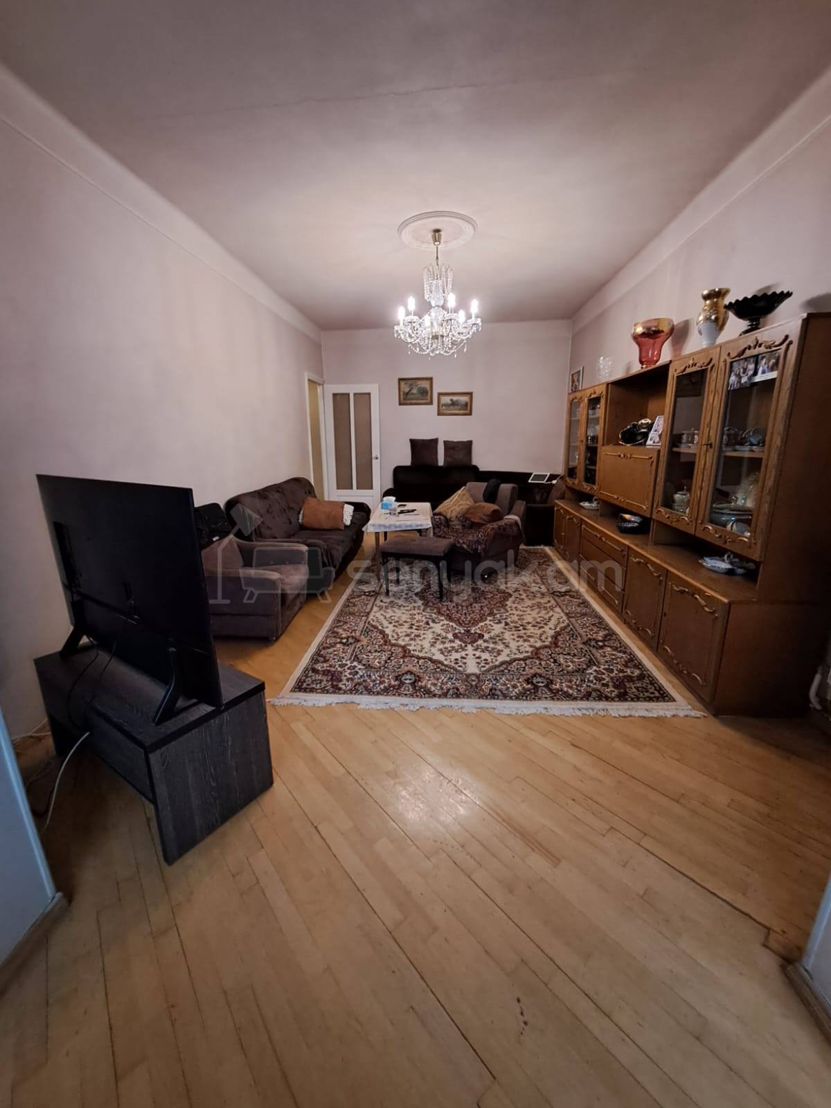 3 Սենյականոց Բնակարան, 78քմ, 5/9 հարկ, Պետական Վիճակում