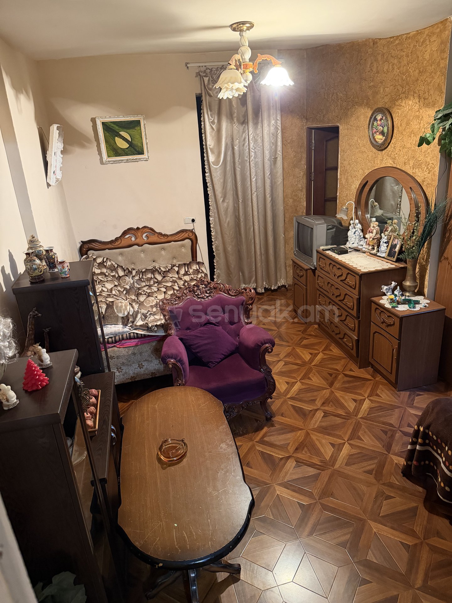 8 Սենյականոց Սեփական Տուն, 170քմ, Նորմալ Վիճակում, Ավտոտնակով