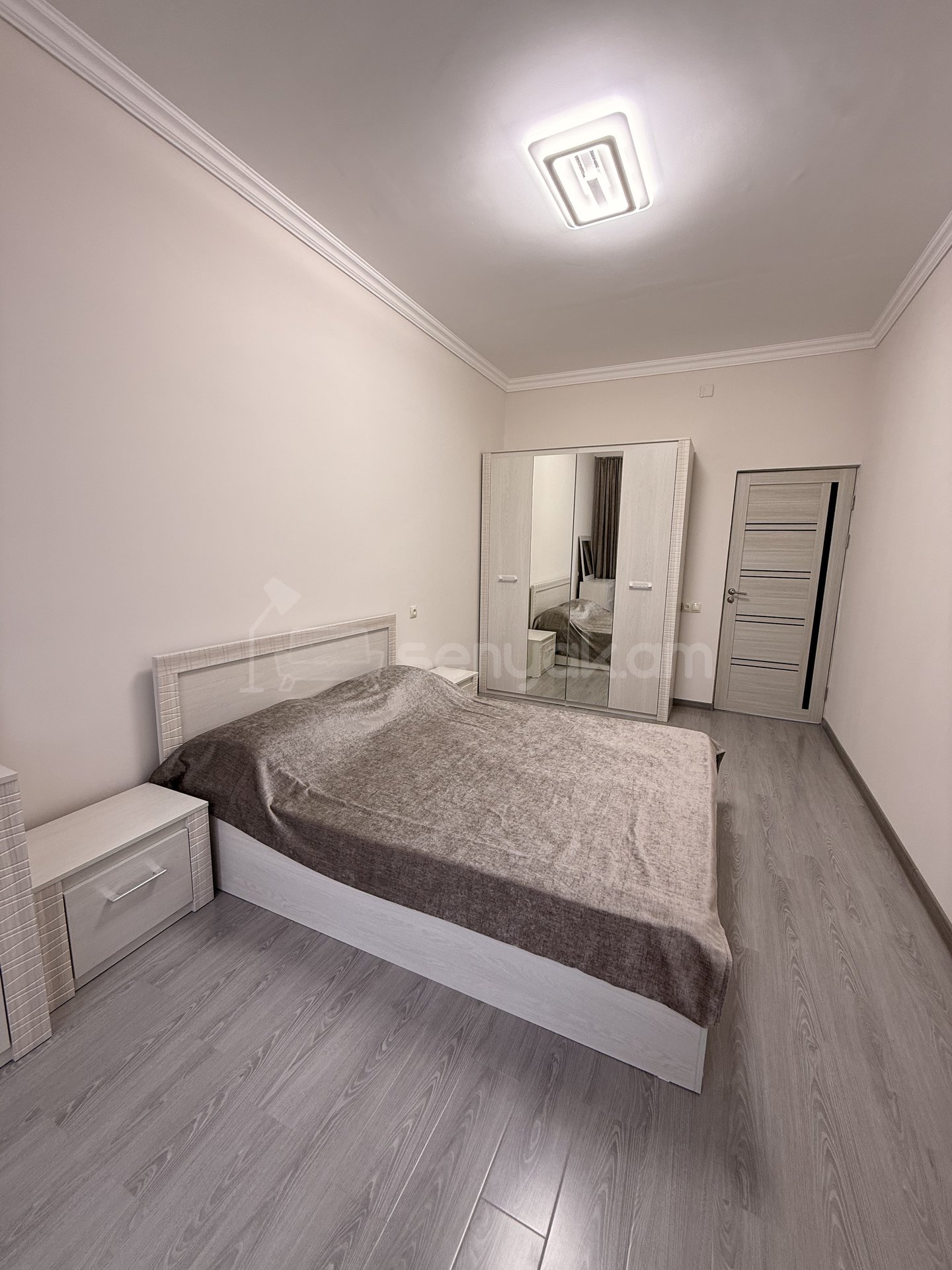 3 Սենյականոց Բնակարան Նորակառույցում, 92քմ, 5/8 հարկ, Դիզայներական Վերանորոգված, Կահավորված