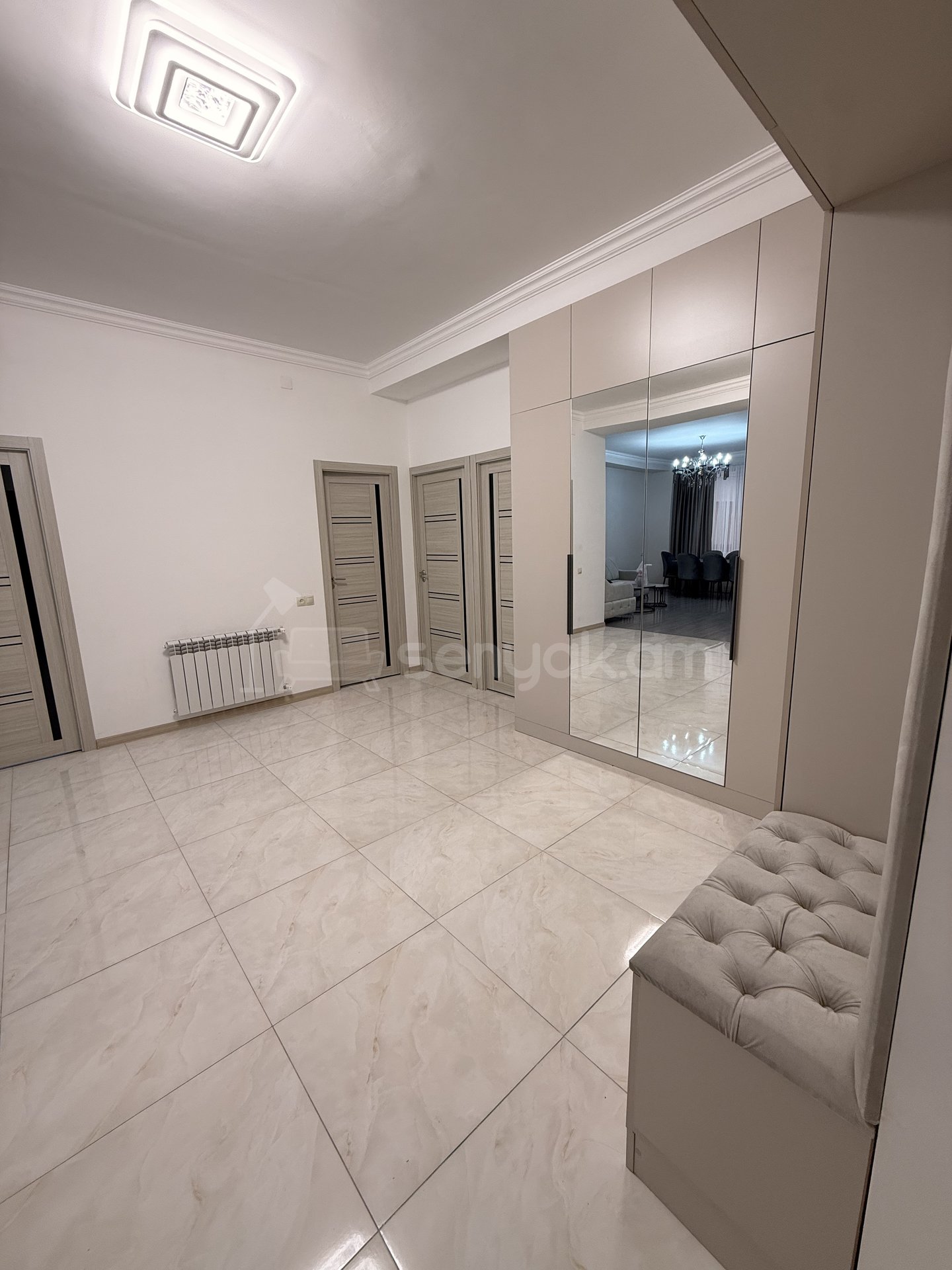 3 Սենյականոց Բնակարան Նորակառույցում, 92քմ, 5/8 հարկ, Դիզայներական Վերանորոգված, Կահավորված