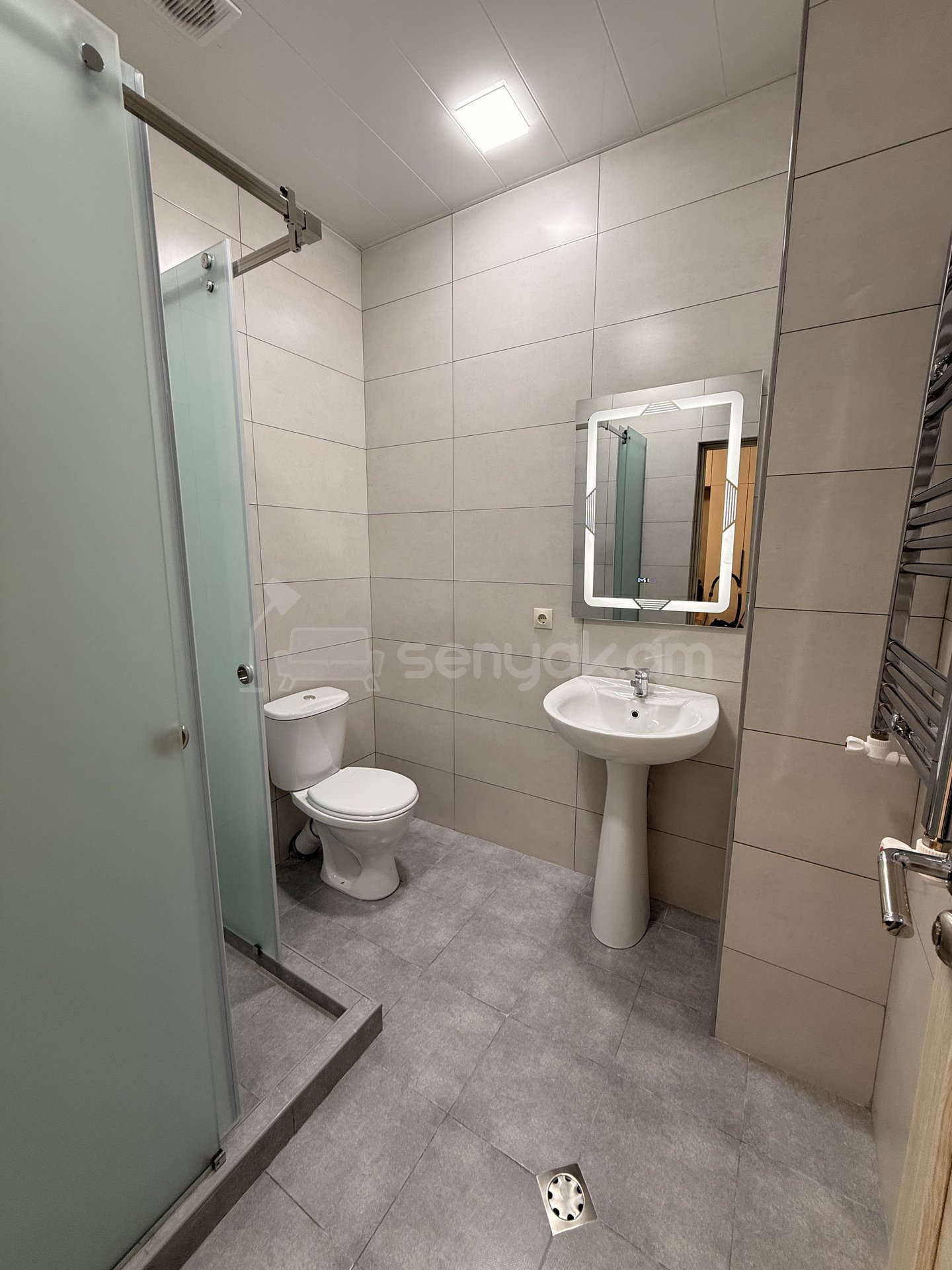 3 Սենյականոց Բնակարան Նորակառույցում, 92քմ, 5/8 հարկ, Դիզայներական Վերանորոգված, Կահավորված