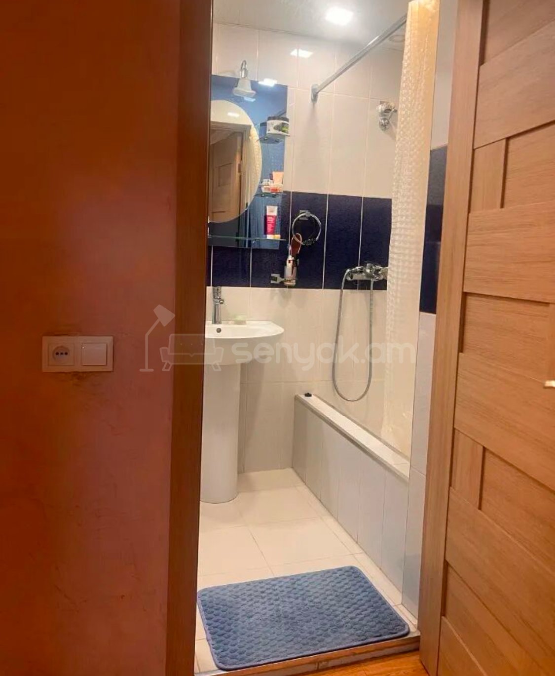 2 Սենյականոց Բնակարան Քարե Շենքում, 50քմ, 2/5 հարկ, Կապիտալ Վերանորոգված, Կահավորված