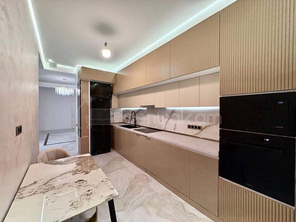 4 Սենյականոց Բնակարան Նորակառույցում, 124քմ, 8/9 հարկ, Դիզայներական Վերանորոգված