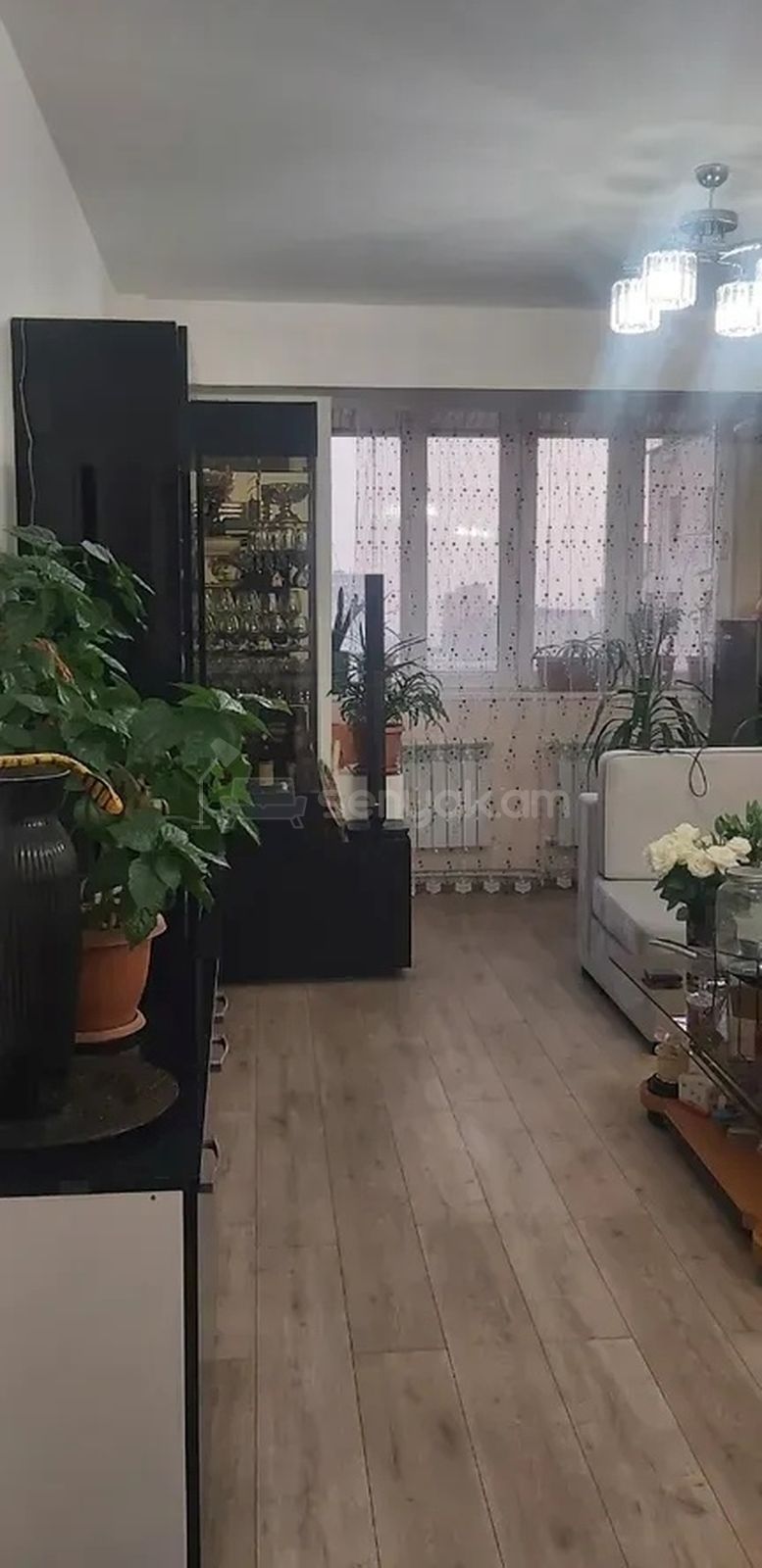 2 Սենյականոց Բնակարան, 40քմ, 6/9 հարկ, Կապիտալ Վերանորոգված