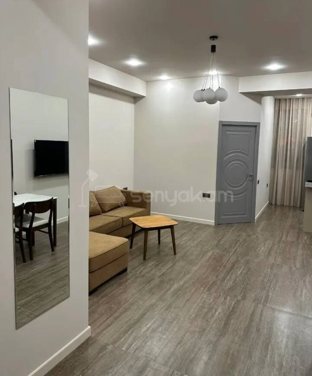 2 Սենյականոց Բնակարան, 44քմ, 8/14 հարկ, Կապիտալ Վերանորոգված, Կահավորված