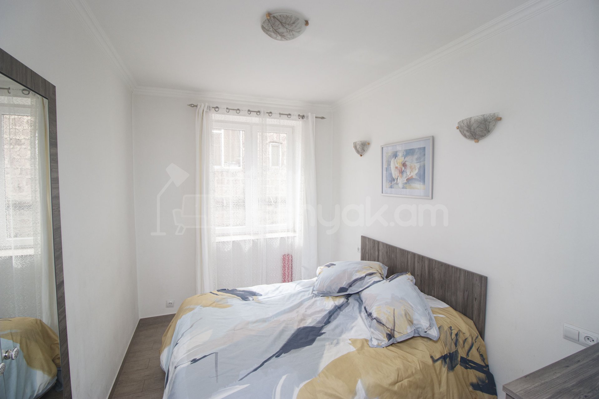 2 Սենյականոց Բնակարան Քարե Շենքում, 50քմ, 4/5 հարկ, Կապիտալ Վերանորոգված