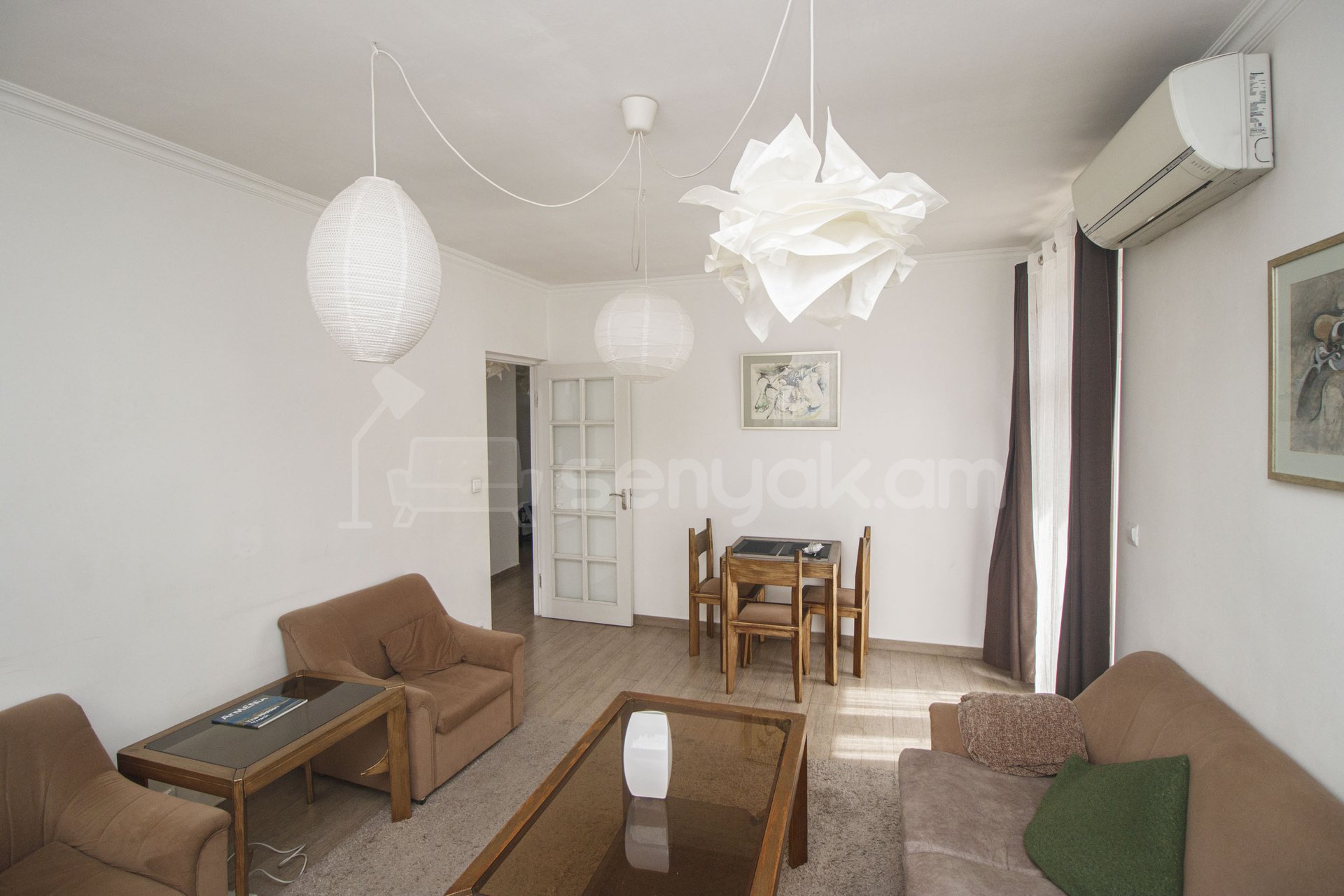 2 Սենյականոց Բնակարան Քարե Շենքում, 50քմ, 4/5 հարկ, Կապիտալ Վերանորոգված