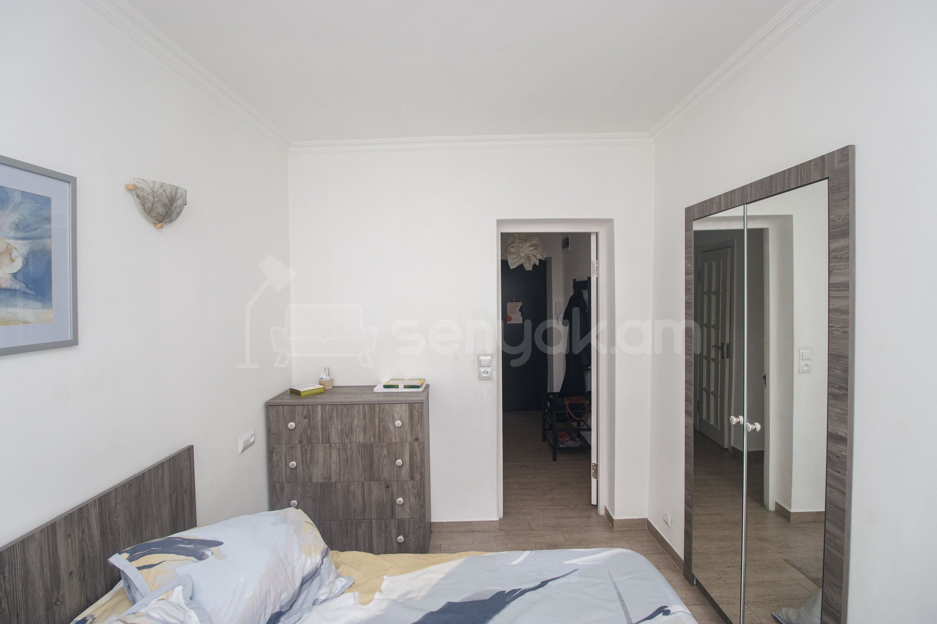 2 Սենյականոց Բնակարան Քարե Շենքում, 50քմ, 4/5 հարկ, Կապիտալ Վերանորոգված