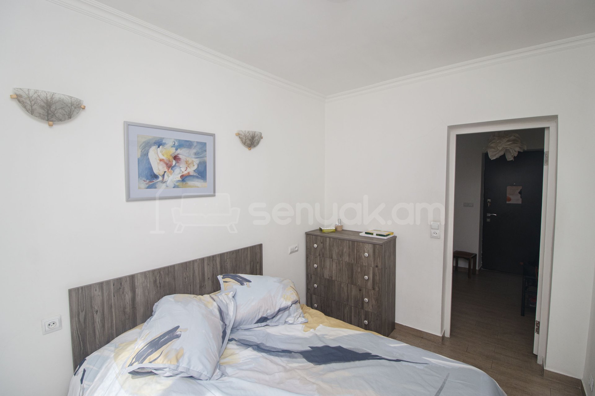 2 Սենյականոց Բնակարան Քարե Շենքում, 50քմ, 4/5 հարկ, Կապիտալ Վերանորոգված