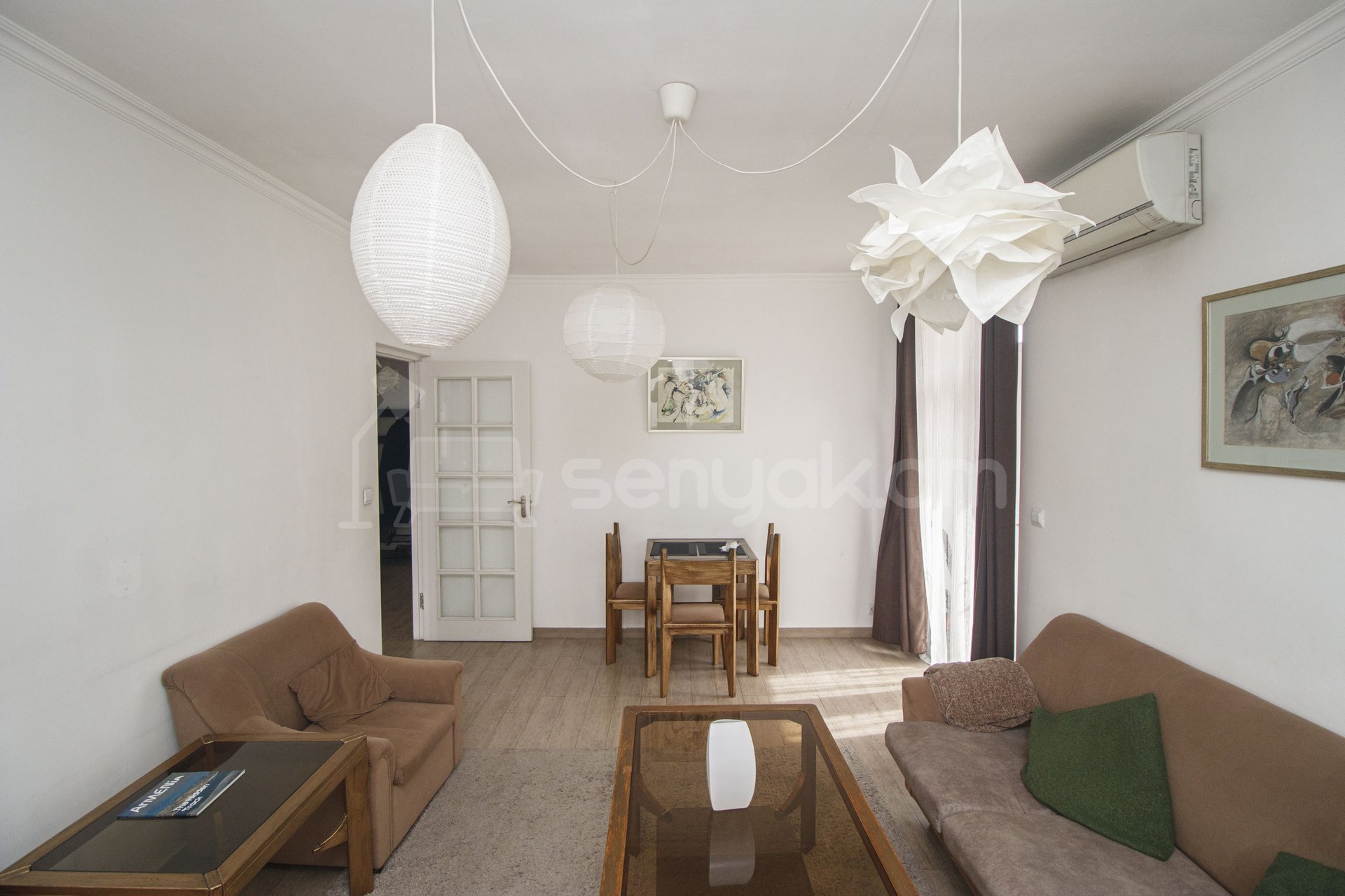 2 Սենյականոց Բնակարան Քարե Շենքում, 50քմ, 4/5 հարկ, Կապիտալ Վերանորոգված