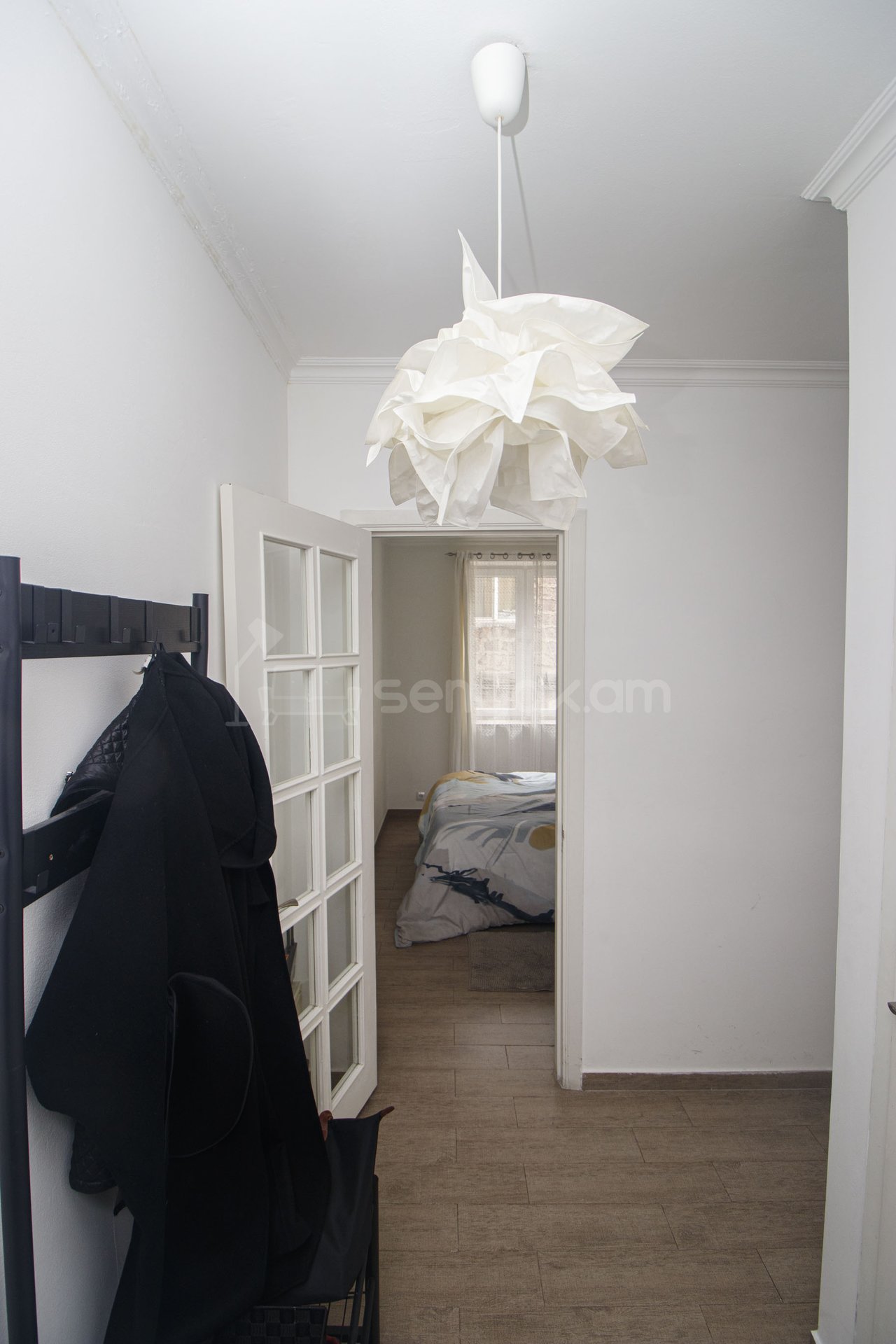 2 Սենյականոց Բնակարան Քարե Շենքում, 50քմ, 4/5 հարկ, Կապիտալ Վերանորոգված