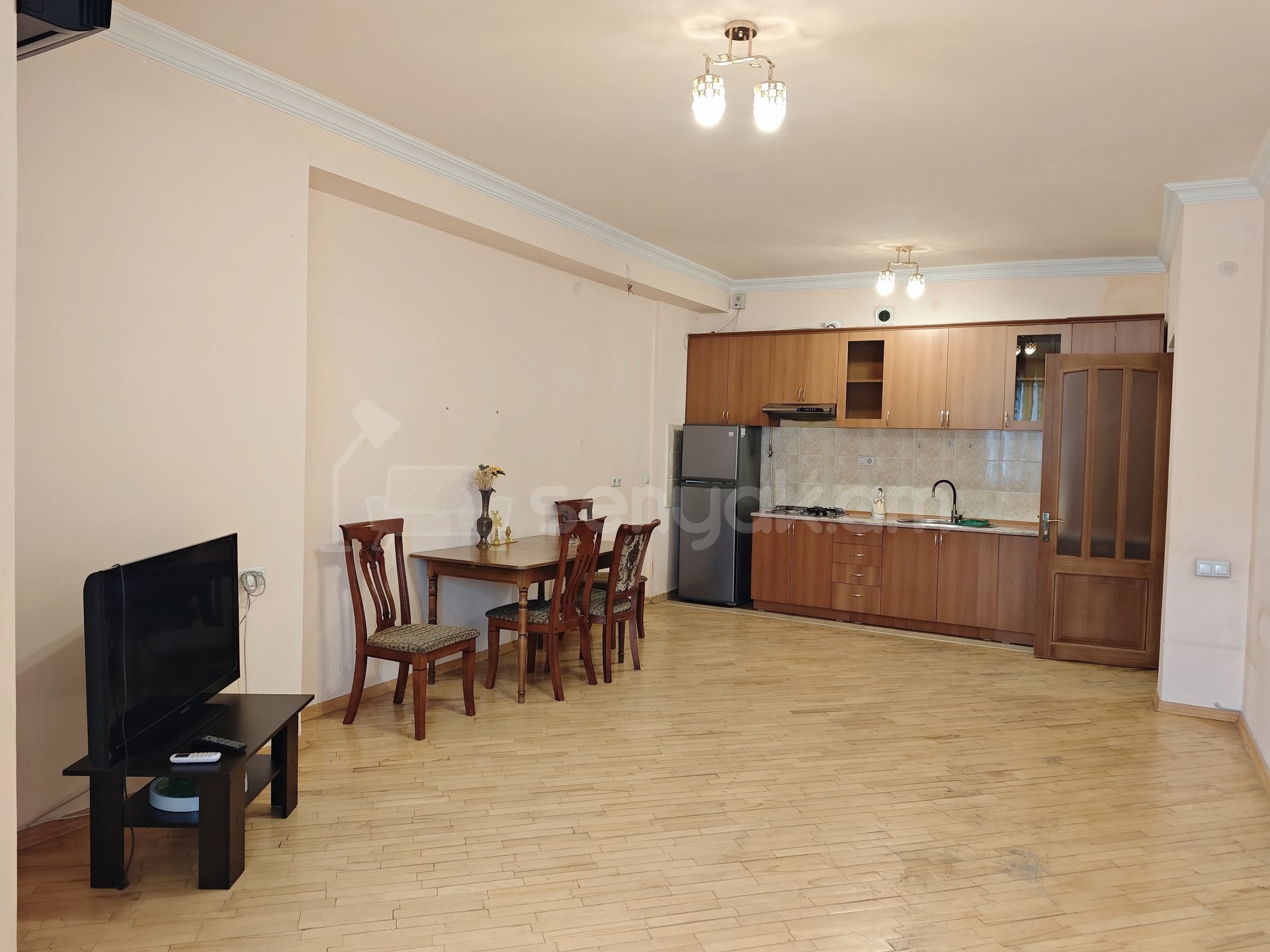 4 Սենյականոց Բնակարան Նորակառույցում, 92քմ, 7/13 հարկ, Կապիտալ Վերանորոգված, Մասամբ Կահավորված, Արևկող