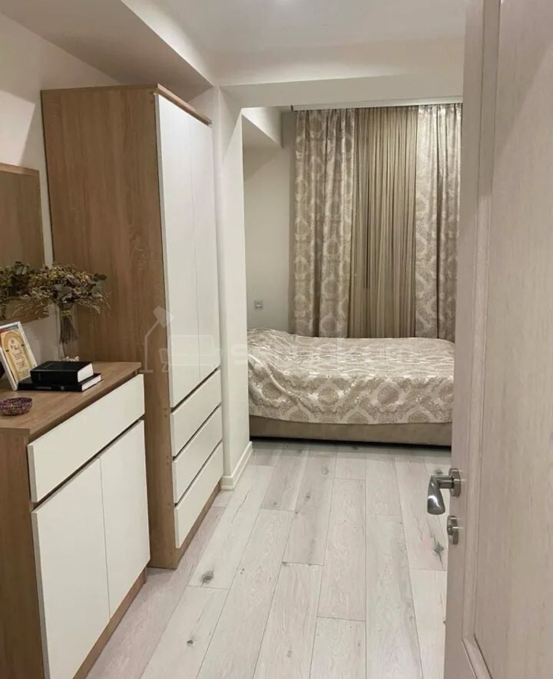 4 Սենյականոց Բնակարան, 99քմ, 9/16 հարկ, Դիզայներական Վերանորոգված