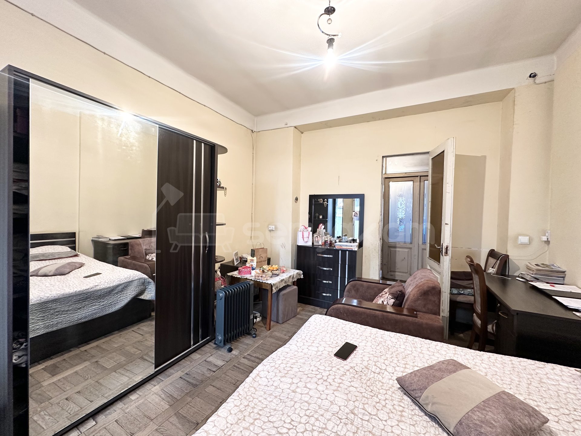 5 Սենյականոց Բնակարան Քարե Շենքում, 100քմ, 5/5 հարկ, Կոսմետիկ Վերանորոգված