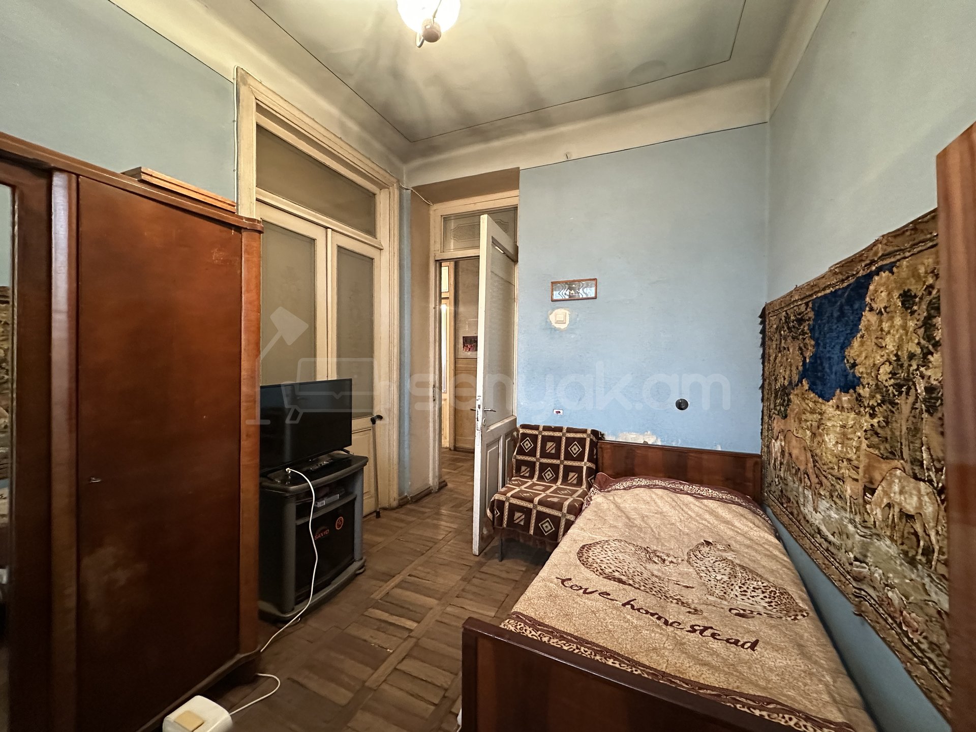 5 Սենյականոց Բնակարան Քարե Շենքում, 100քմ, 5/5 հարկ, Կոսմետիկ Վերանորոգված