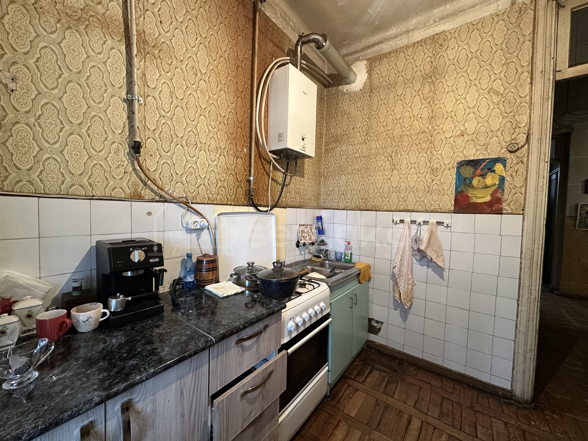 5 Սենյականոց Բնակարան Քարե Շենքում, 100քմ, 5/5 հարկ, Կոսմետիկ Վերանորոգված