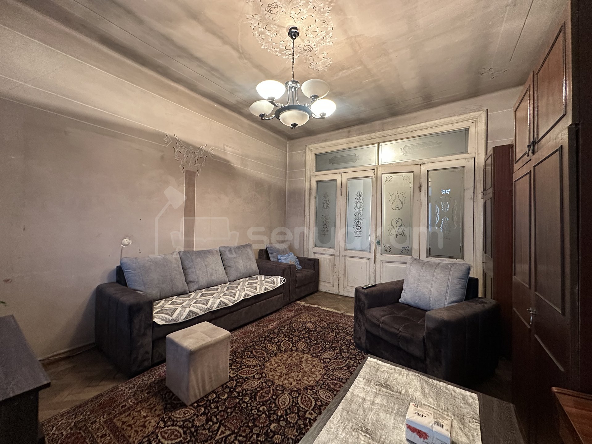 5 Սենյականոց Բնակարան Քարե Շենքում, 100քմ, 5/5 հարկ, Կոսմետիկ Վերանորոգված