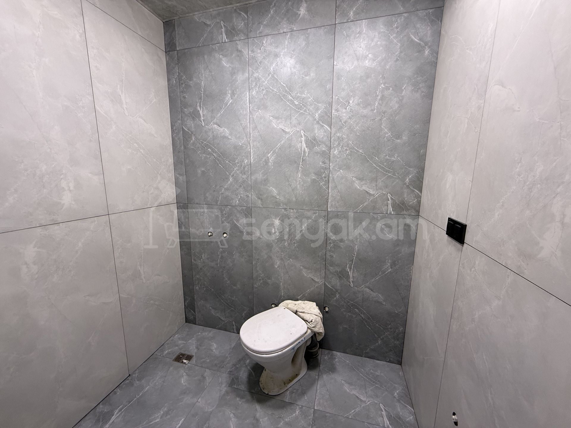 3 Սենյականոց Բնակարան Քարե Շենքում, 65քմ, 2/5 հարկ, Կոսմետիկ Վերանորոգված