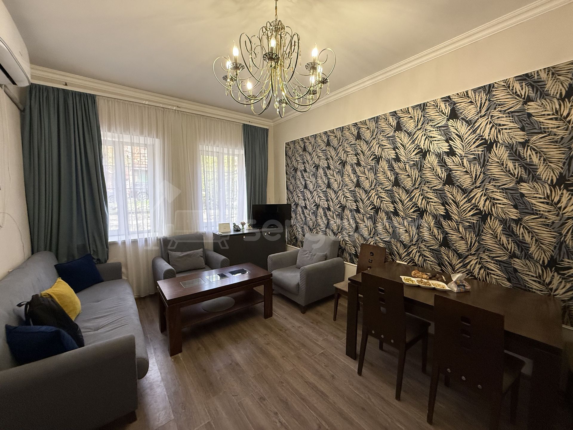 6 Սենյականոց Սեփական Տուն, 182քմ, Նորմալ Վիճակում, Ավտոտնակով