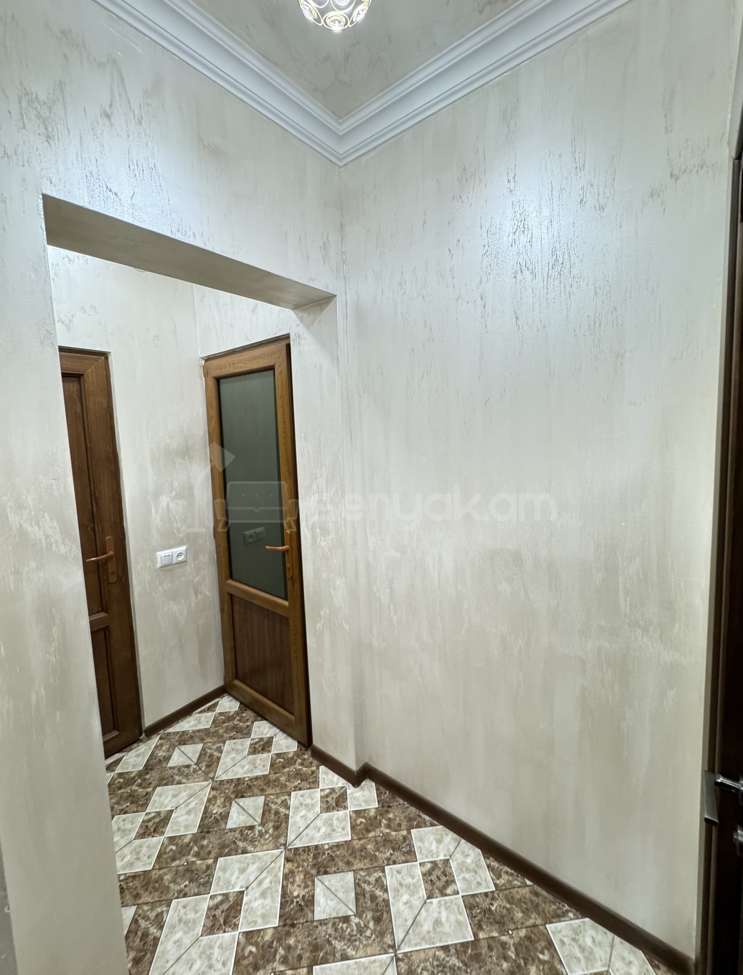 3 Սենյականոց Բնակարան, 70քմ, 7/9 հարկ, Կապիտալ Վերանորոգված, Կահավորված, Արևկող