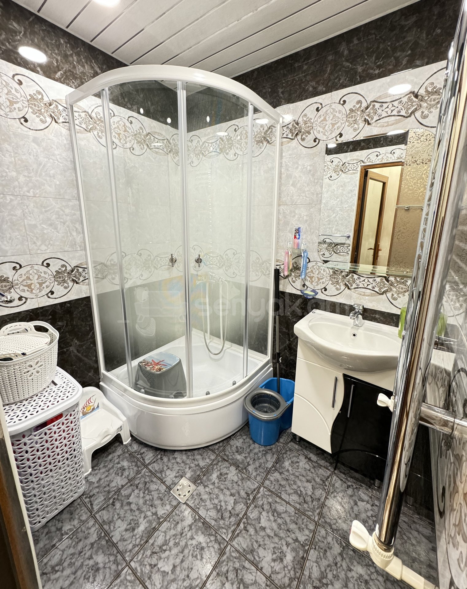 3 Սենյականոց Բնակարան, 70քմ, 7/9 հարկ, Կապիտալ Վերանորոգված, Կահավորված, Արևկող