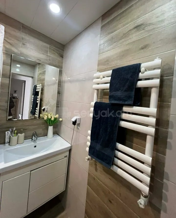 3 Սենյականոց Բնակարան, 74քմ, 3/5 հարկ, Դիզայներական Վերանորոգված