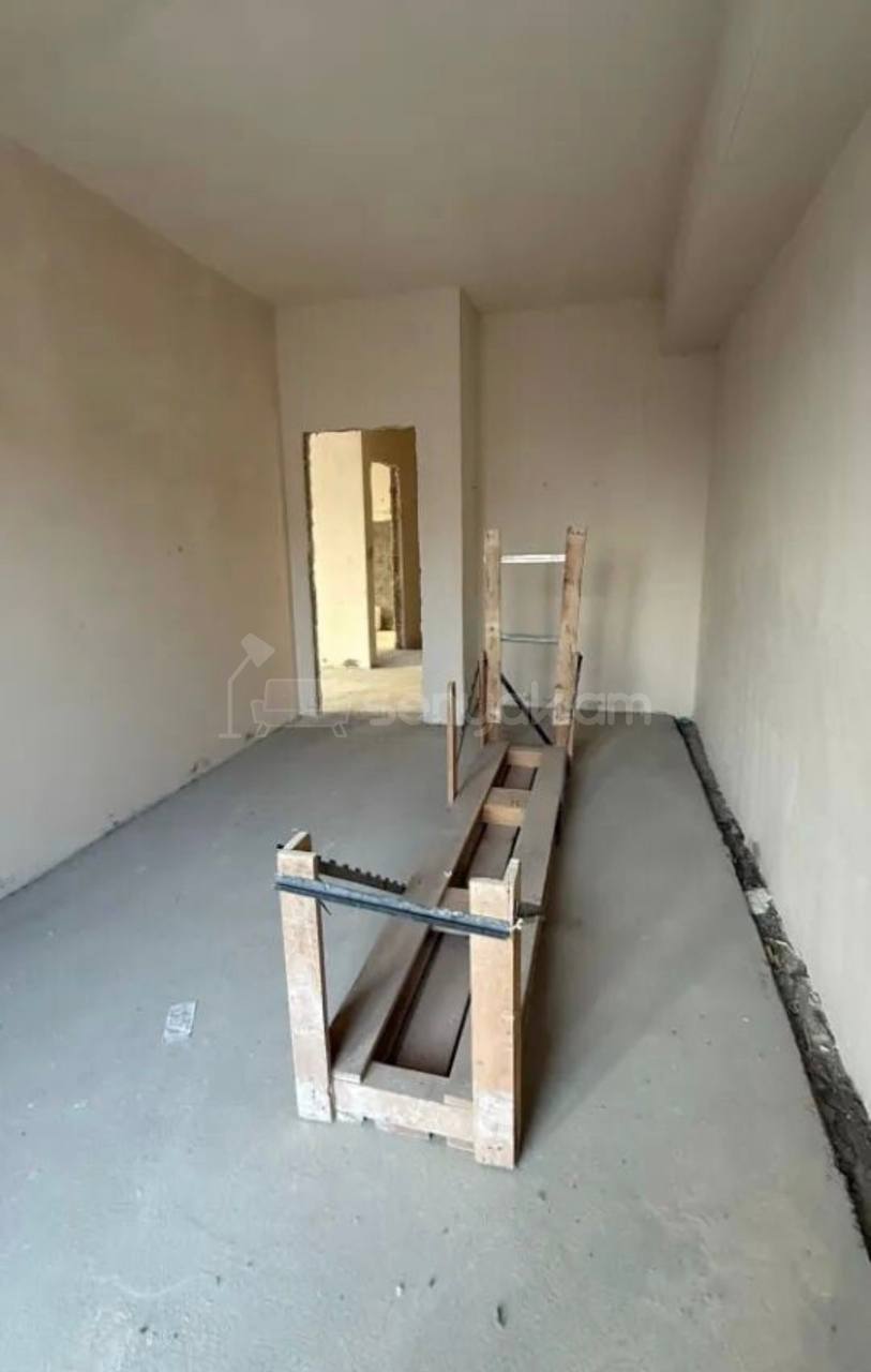 3 Սենյականոց Բնակարան, 97քմ, 13/18 հարկ, Զրոյական Վիճակում