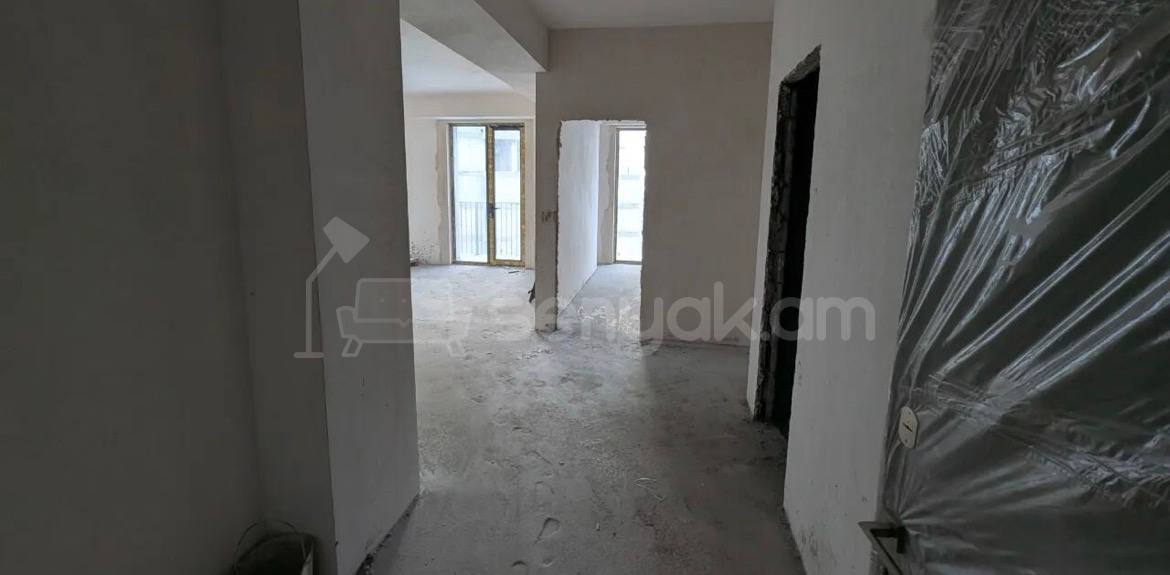 3 Սենյականոց Բնակարան, 97քմ, 13/18 հարկ, Զրոյական Վիճակում