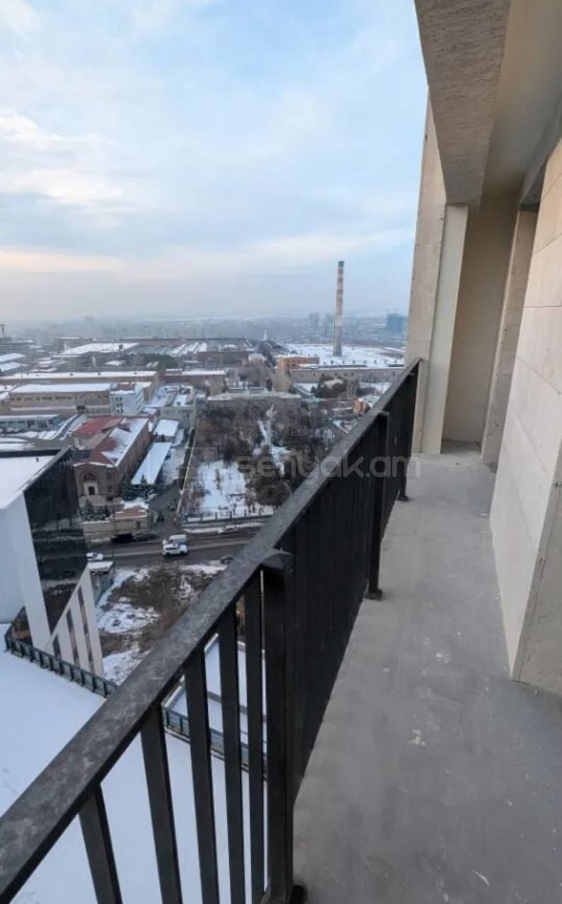 3 Սենյականոց Բնակարան, 97քմ, 13/18 հարկ, Զրոյական Վիճակում