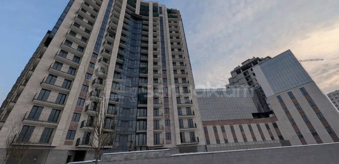 3 Սենյականոց Բնակարան, 97քմ, 13/18 հարկ, Զրոյական Վիճակում