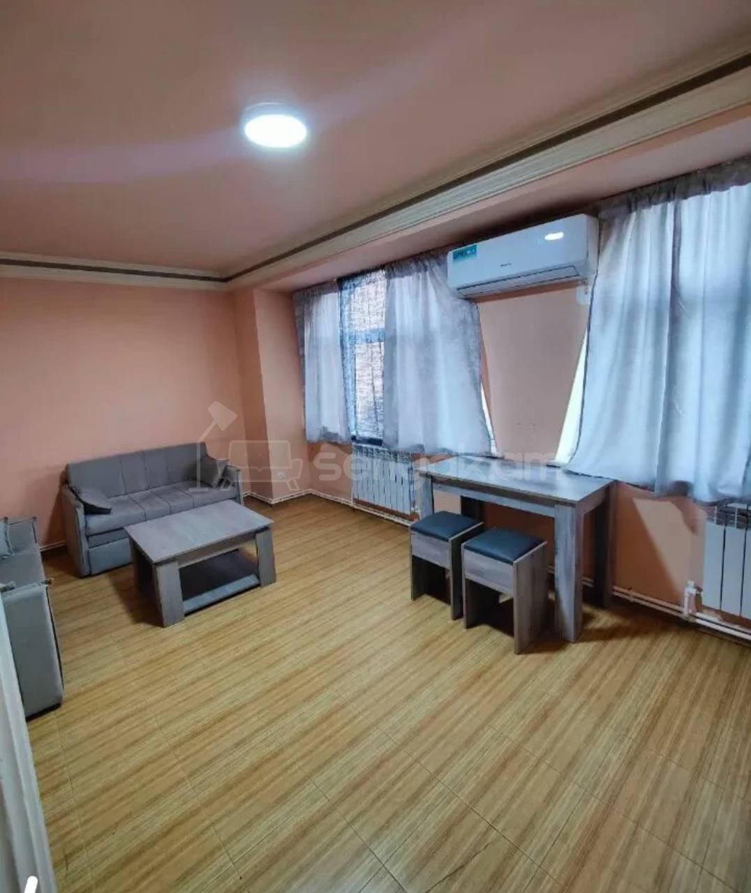 2 Սենյականոց Բնակարան, 42քմ, 2/9 հարկ, Կապիտալ Վերանորոգված, Կահավորված, Արևկող