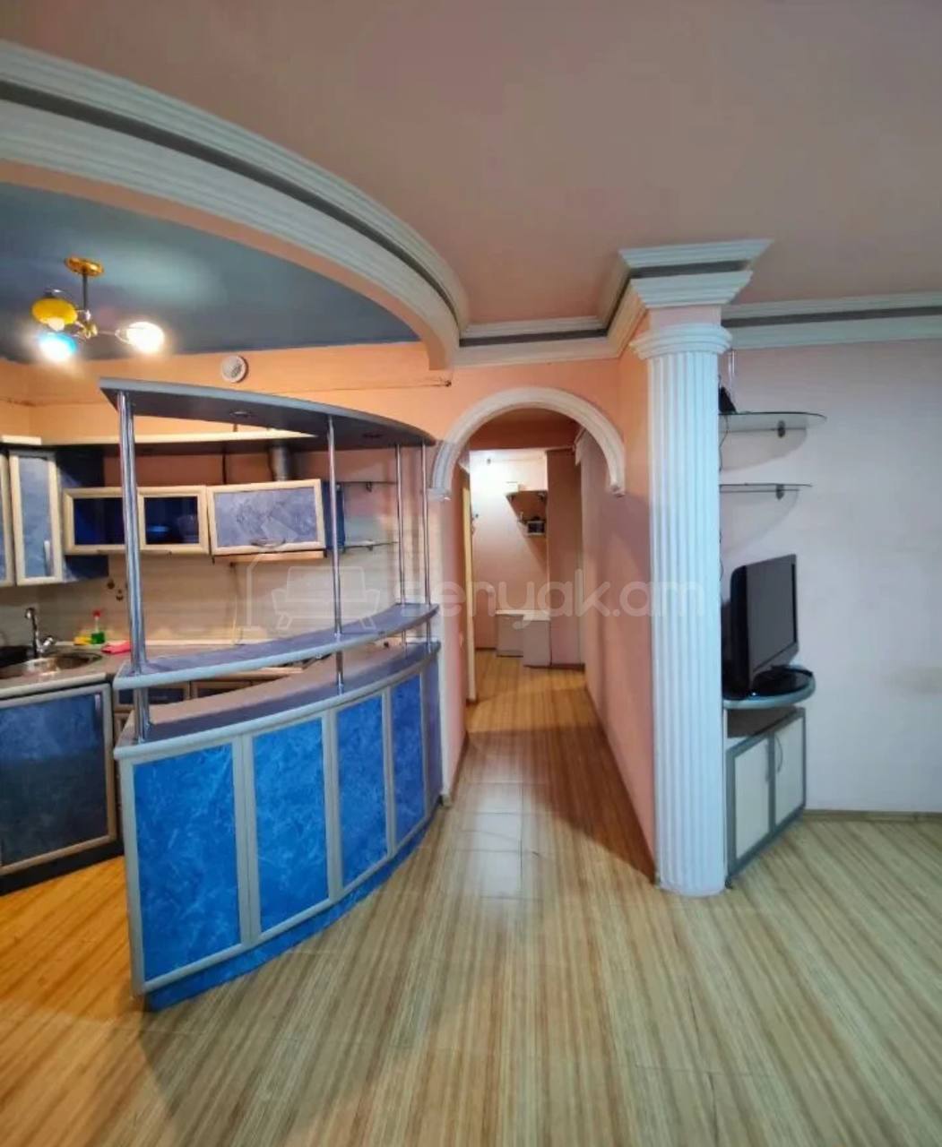 2 Սենյականոց Բնակարան, 42քմ, 2/9 հարկ, Կապիտալ Վերանորոգված, Կահավորված, Արևկող