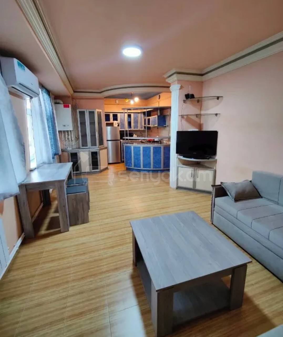 2 Սենյականոց Բնակարան, 42քմ, 2/9 հարկ, Կապիտալ Վերանորոգված, Կահավորված, Արևկող